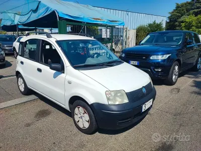 Usata Fiat Panda Active 54 CV (39 kW) 2004 Bianco Utilitaria
