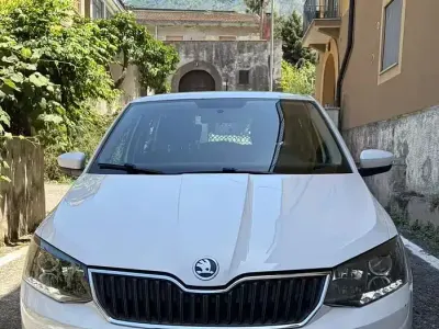 Usata Skoda Fabia 75 CV (55 kW) 2018 Bianco Berlina