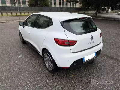 Usata Renault Clio 90 CV (66 kW) 2015 Bianco Utilitaria
