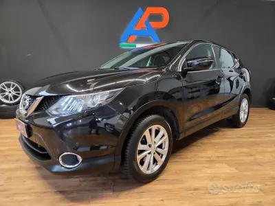 Gebraucht Nissan Qashqai Tekna 110 PS (80 kW) 2017 Schwarz SUV