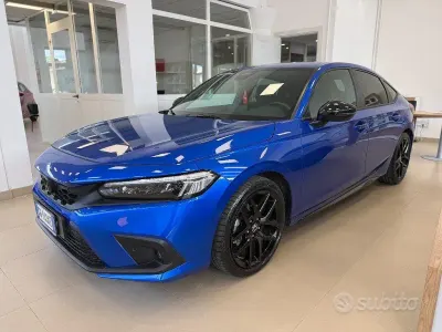 Begagnad Honda Civic Sport 143 HK (105 kW) 2024 Blå Sedan