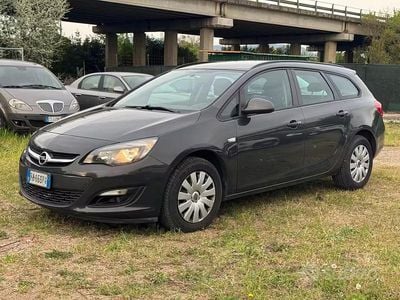 Usata Opel Astra S 136 CV (100 kW) 2015 Grigio Station wagon