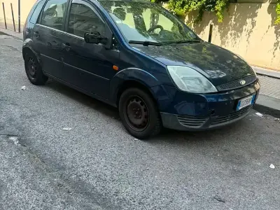 Usata Ford Fiesta 2004 Bluazzurro Utilitaria