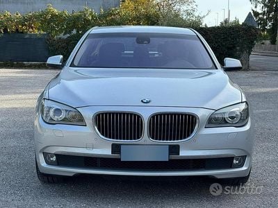Usata BMW 730 333 CV (244 kW) 2010 Grigio Berlina