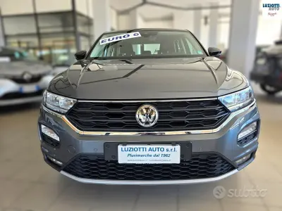 Usata VW T-Roc Style 116 CV (85 kW) 2019 Grigio SUV