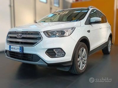 Usata Ford Kuga Business Edition 120 CV (88 kW) 2018 Bianco(met.) SUV