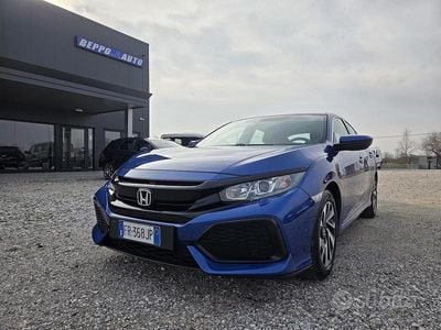Usata Honda Civic 129 CV (94 kW) 2018 Blu Berlina