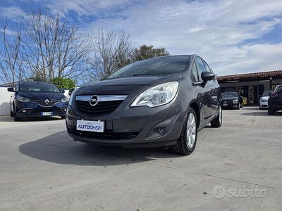 Usata Opel Meriva Cosmo 120 CV (88 kW) 2011 Grigio Monovolume