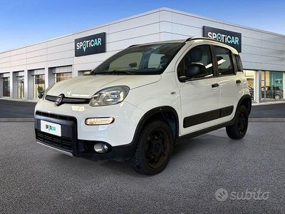 Usata Fiat Panda 4x4 Wild 86 CV (63 kW) 2021 Bianco Utilitaria