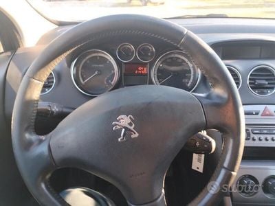 Usata Peugeot 308 Business-Line 92 CV (67 kW) 2013 Grigio Station wagon