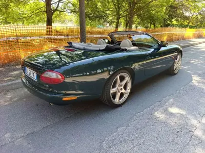 Usata Jaguar XKR 363 CV (266 kW) 2000 Cabrio
