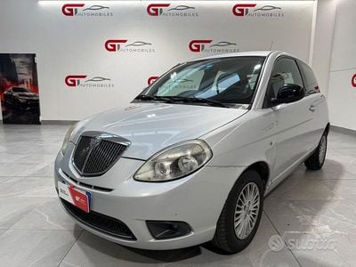 Usata Lancia Ypsilon 69 CV (50 kW) 2011 Grigio Utilitaria