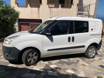 Usata Fiat Doblò 105 CV (77 kW) 2010 Bianco Monovolume
