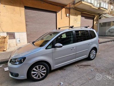 Usata VW Touran 140 CV (102 kW) 2012 Grigio Monovolume