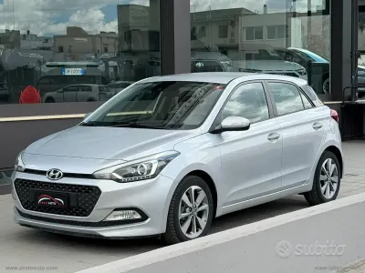 Usata Hyundai i20 Style 84 CV (61 kW) 2016 Grigio Berlina