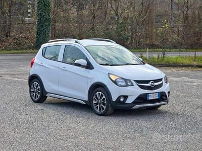 Usata Opel Karl Rocks 75 CV (55 kW) 2017 Bianco Utilitaria