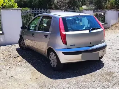 Usata Fiat Punto 60 CV (44 kW) 2001 Grigio Utilitaria