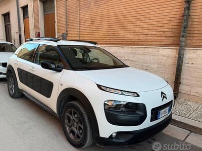 Usata Citroën C4 Shine 100 CV (73 kW) 2017 Bianco SUV