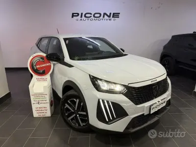 Usata Peugeot 2008 Active 101 CV (74 kW) 2024 Bianco SUV