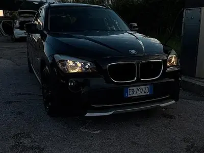 Usata BMW X1 177 CV (130 kW) 2010 Nero SUV