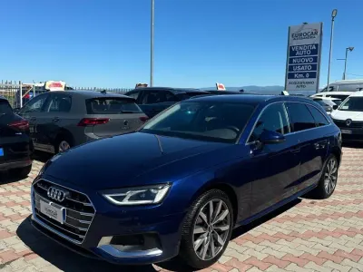 Begagnad Audi A4 Business 163 HK (119 kW) 2021 Blå Kombi