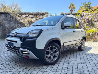 Begagnad Fiat Panda Cross Cross Plus 71 HK (52 kW) 2020 Vit Halvkombi