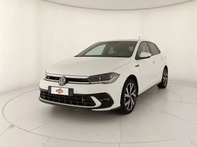 Usata VW Polo R-line 110 CV (80 kW) 2024 Pure white Utilitaria