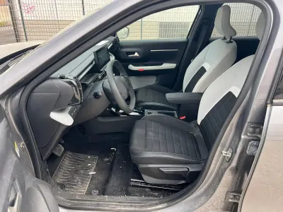 Usata Citroën e-C3 52 kW (72 CV) 2025 Mercury grey  metallizza