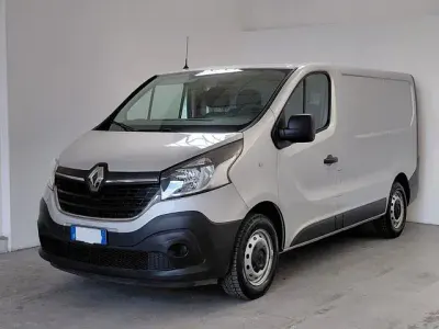 Begagnad Renault Trafic 120 HK (88 kW) 2021