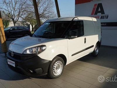 Usata Fiat Doblò Business 95 CV (69 kW) 2020 Bianco Monovolume