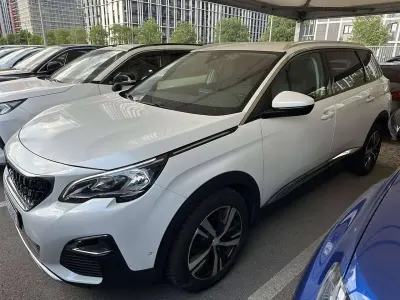 Usata Peugeot 5008 Allure 131 CV (96 kW) 2020 Bianco SUV