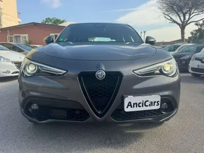 Usata Alfa Romeo Stelvio Veloce 209 CV (153 kW) 2020 Grigio SUV