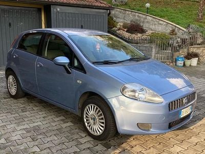Usata Fiat Grande Punto Dynamic 77 CV (56 kW) 2007 Blu Utilitaria