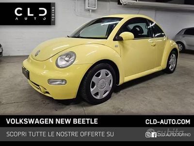 Usata VW New Beetle 90 CV (66 kW) 2000 Giallo Utilitaria