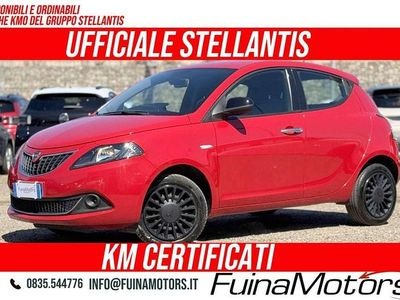 Usata Lancia Ypsilon Silver 69 CV (50 kW) 2022 Rosso Utilitaria