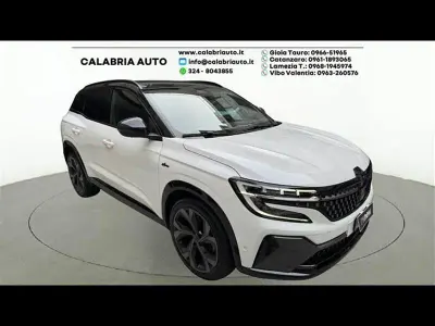 Usata Renault Austral Techno 200 CV (147 kW) 2023 Bianco SUV