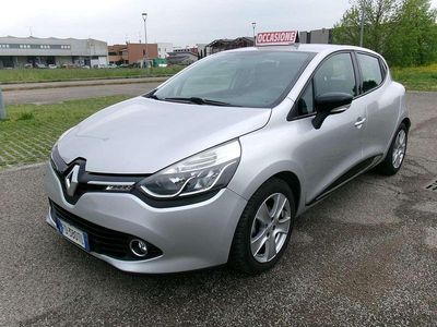 Usata Renault Clio IV Life 75 CV (55 kW) 2016 Argento Berlina