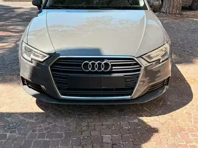 Usata Audi A3 116 CV (85 kW) 2017 Grigio Berlina