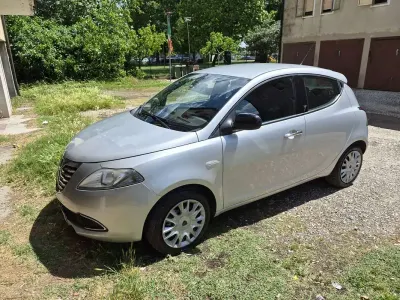 Usata Lancia Ypsilon