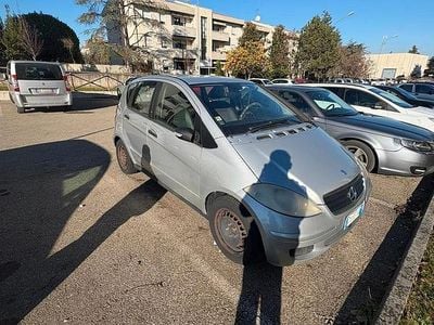 Usata Mercedes 180 109 CV (80 kW) 2007 Grigio Berlina