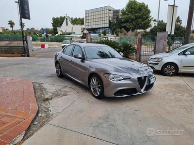 Usata Alfa Romeo Giulia 160 CV (117 kW) 2020 Grigio Berlina