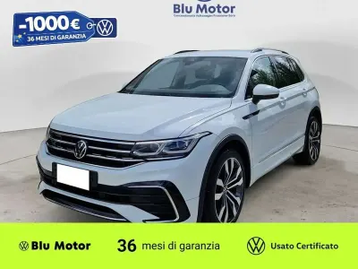 Usata VW Tiguan R-line 150 CV (110 kW) 2023 Pure white SUV