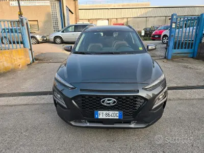 Usata Hyundai Kona Style 116 CV (85 kW) 2018 Grigio SUV