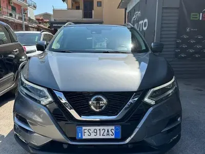 Usata Nissan Qashqai Tekna 110 CV (80 kW) 2018 Grigio SUV
