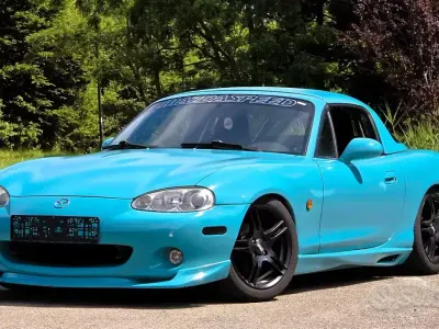 Käytetty Mazda MX5 110 HP (80 kW) 2002 Sininen Avoauto