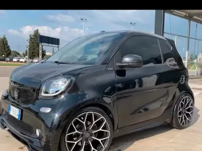 Usata Smart ForTwo Cabrio 90 CV (66 kW) 2020 Nero Cabrio