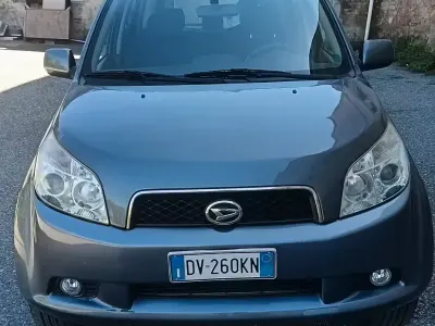 Usata Daihatsu Terios SHO 105 CV (77 kW) 2009 Grigio SUV