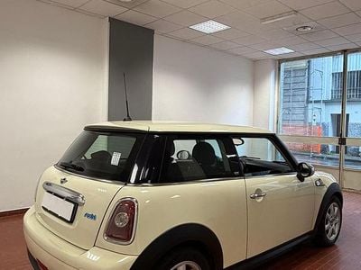 Usata Mini ONE 95 CV (69 kW) 2009 Beige Utilitaria