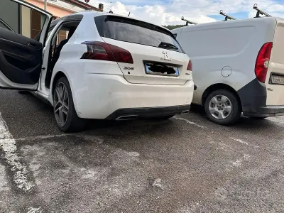 Usata Peugeot 308 116 CV (85 kW) 2014 Berlina