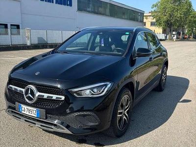 Usado Mercedes GLA200 150 CV (110 kW) 2020 Negro SUV
